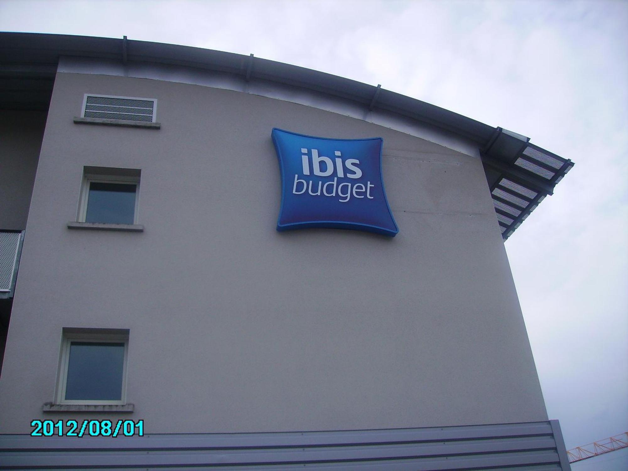 Ibis Budget Ремирмон Экстерьер фото