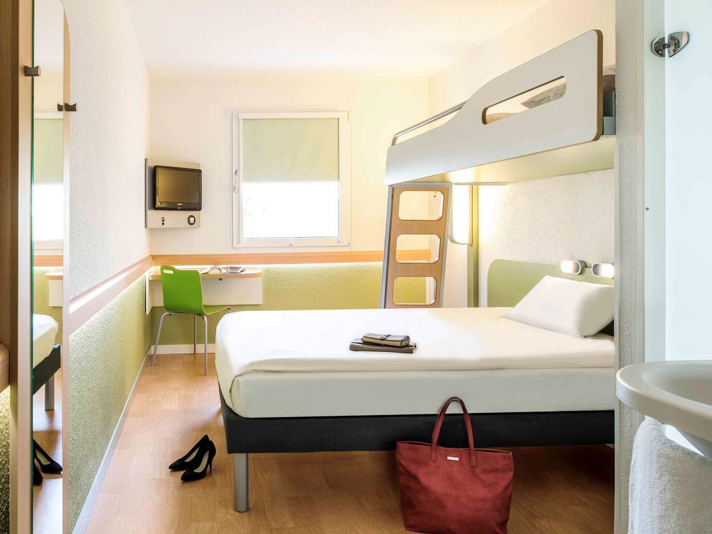 Ibis Budget Ремирмон Экстерьер фото