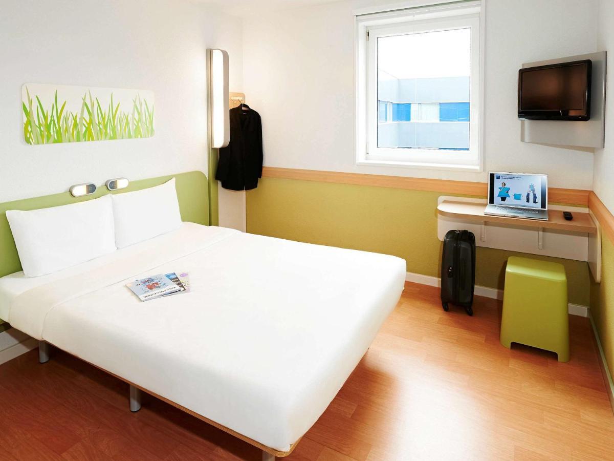 Ibis Budget Ремирмон Экстерьер фото